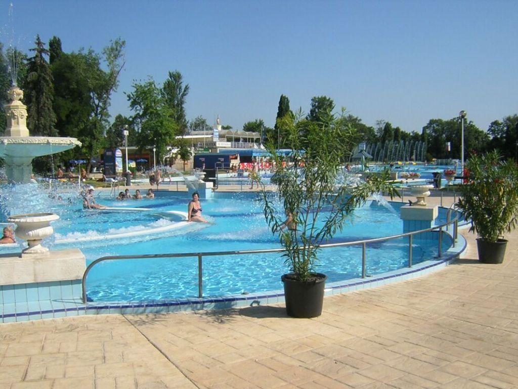 Szechenyi spa pool